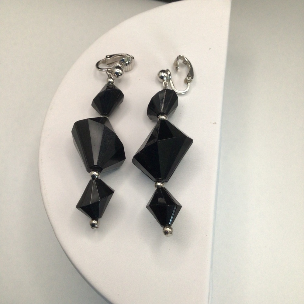 Trifari Black Geometric Dangle Earrings. Clip On.